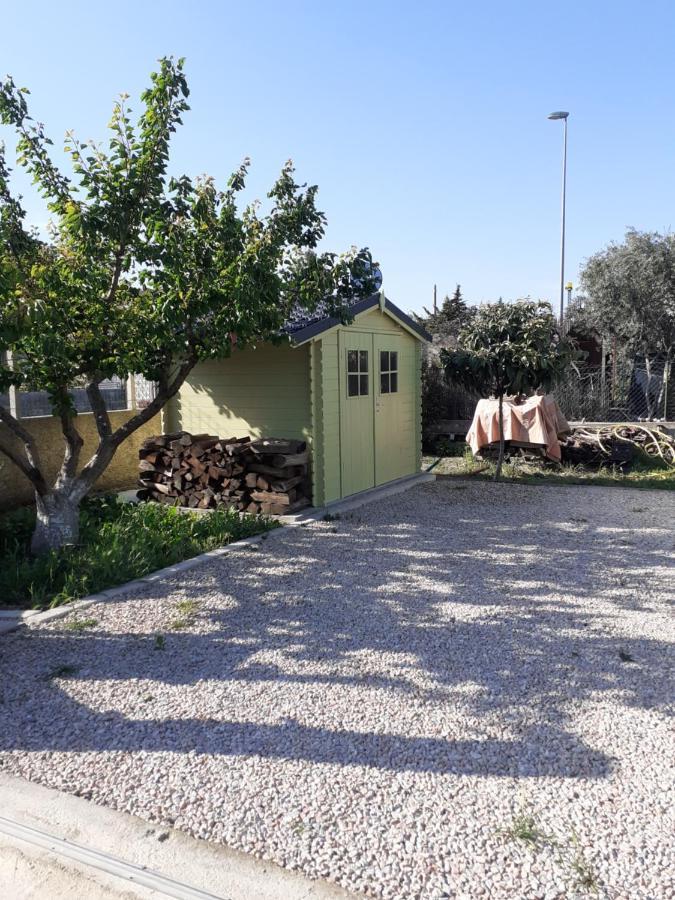 הוילה Morieres-les-Avignon La Maison Sous L'Olivier מראה חיצוני תמונה